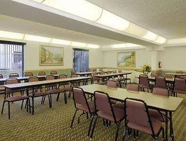 Howard Johnson By Wyndham - Dunedin Motel 2*