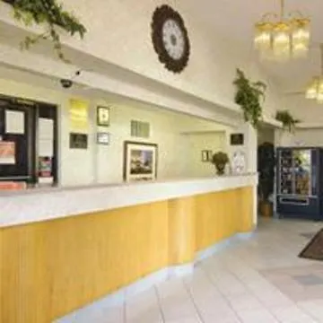 Howard Johnson By Wyndham - Dunedin Motel Clearwater