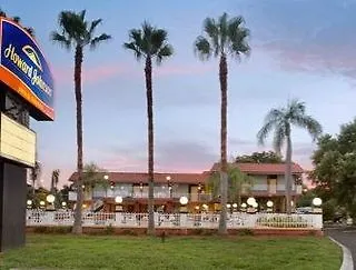 Howard Johnson By Wyndham - Dunedin Clearwater
