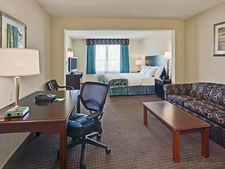 Отель La Quinta By Wyndham South 3*