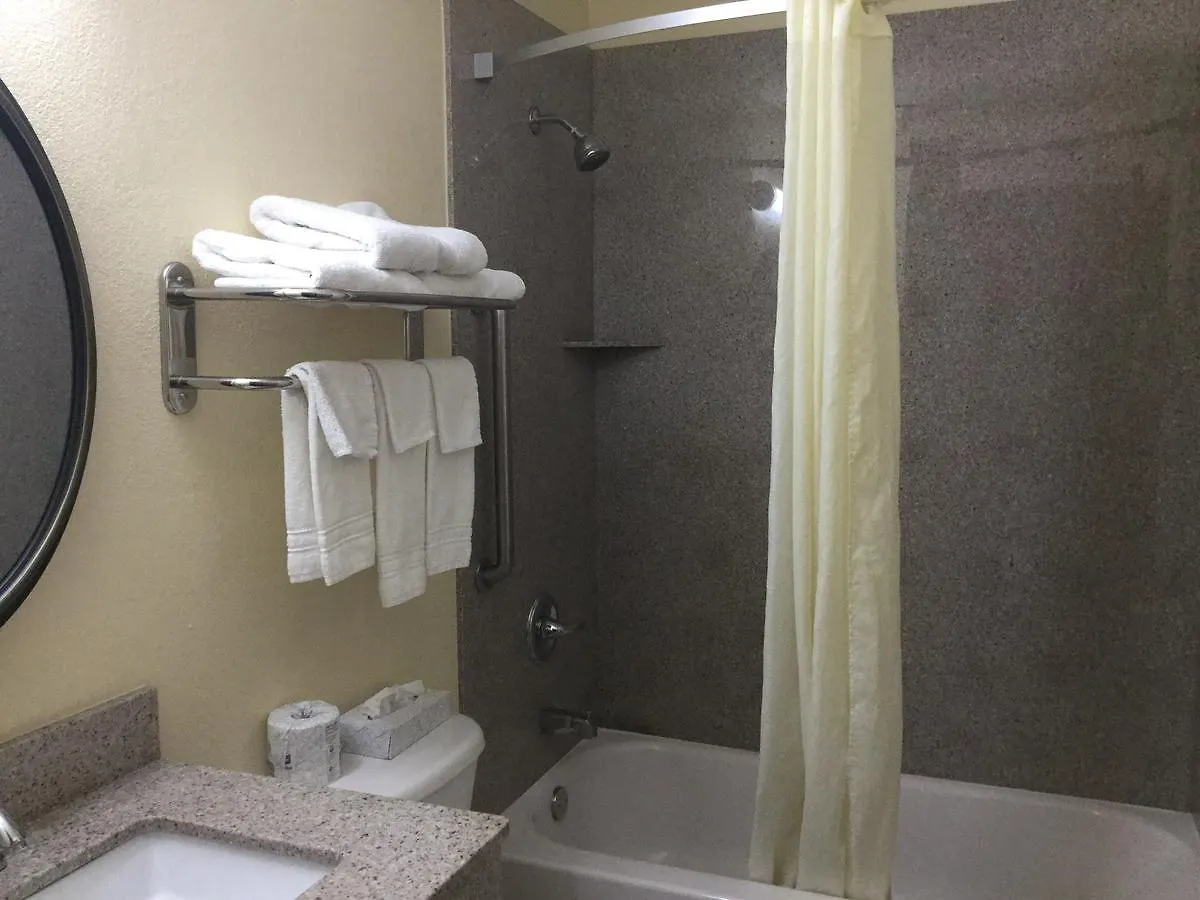 Hotel Super 8 By Wyndham Clearwater/st. Petersburg Airport Clearwater