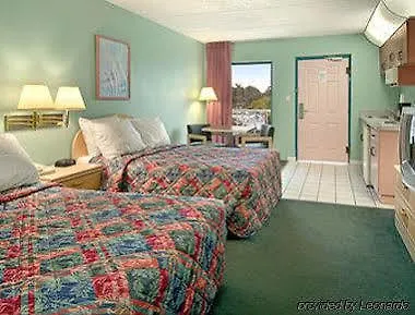 Мини-отель Rodeway Clearwater-dunedin Клируотер