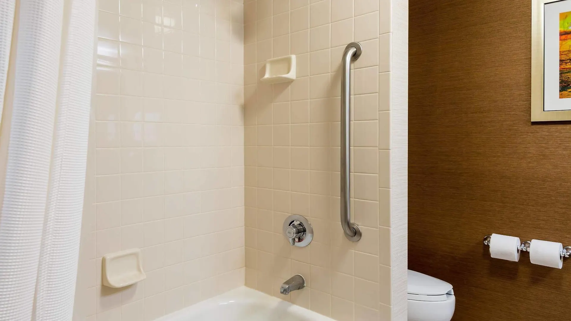 Hotel Fairfield And By Marriott 3*