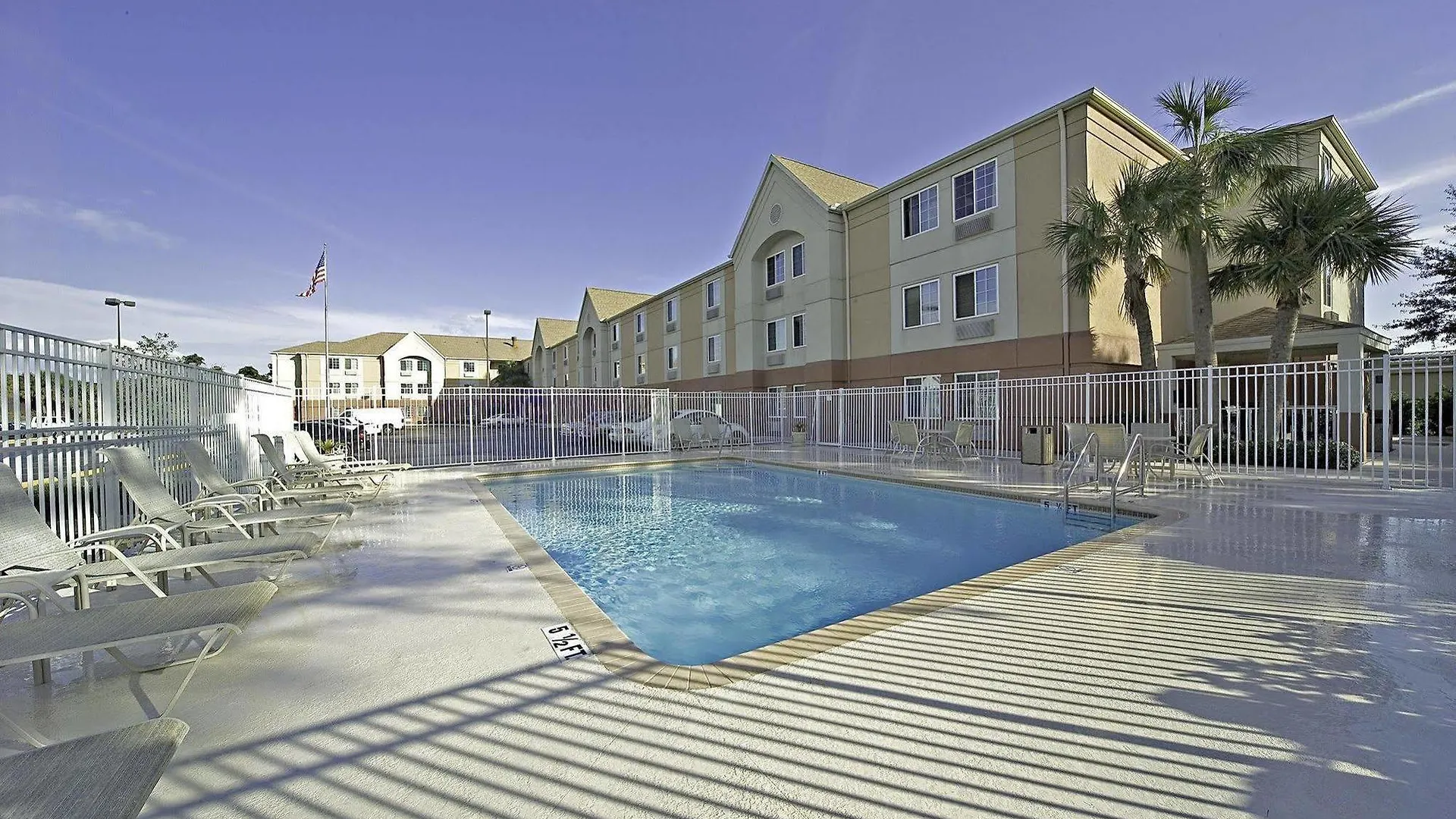 Sonesta Simply Clearwater