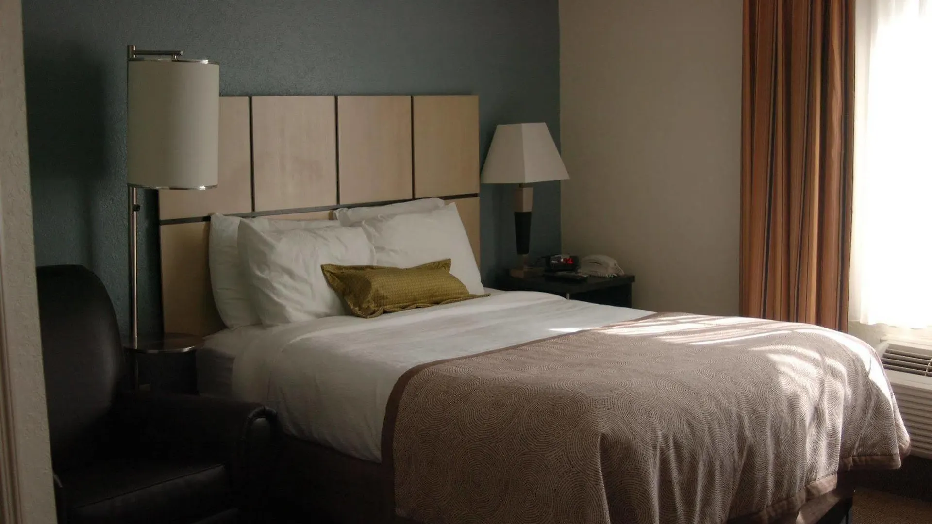 Sonesta Simply Hotel