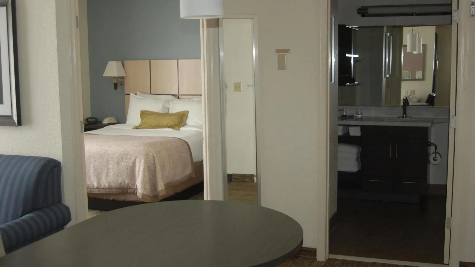 Sonesta Simply Hotel 2*