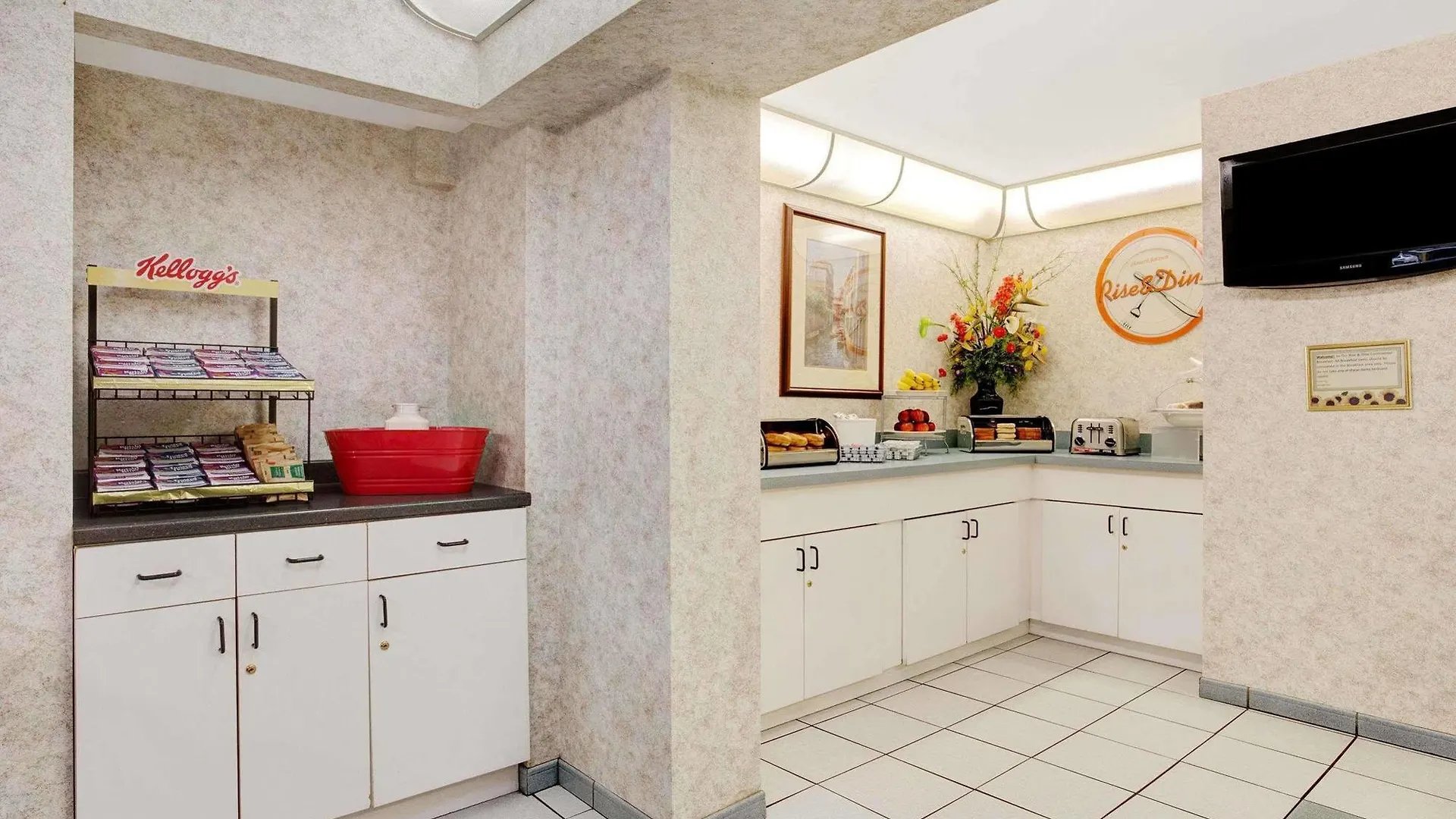 Howard Johnson By Wyndham - Dunedin Clearwater