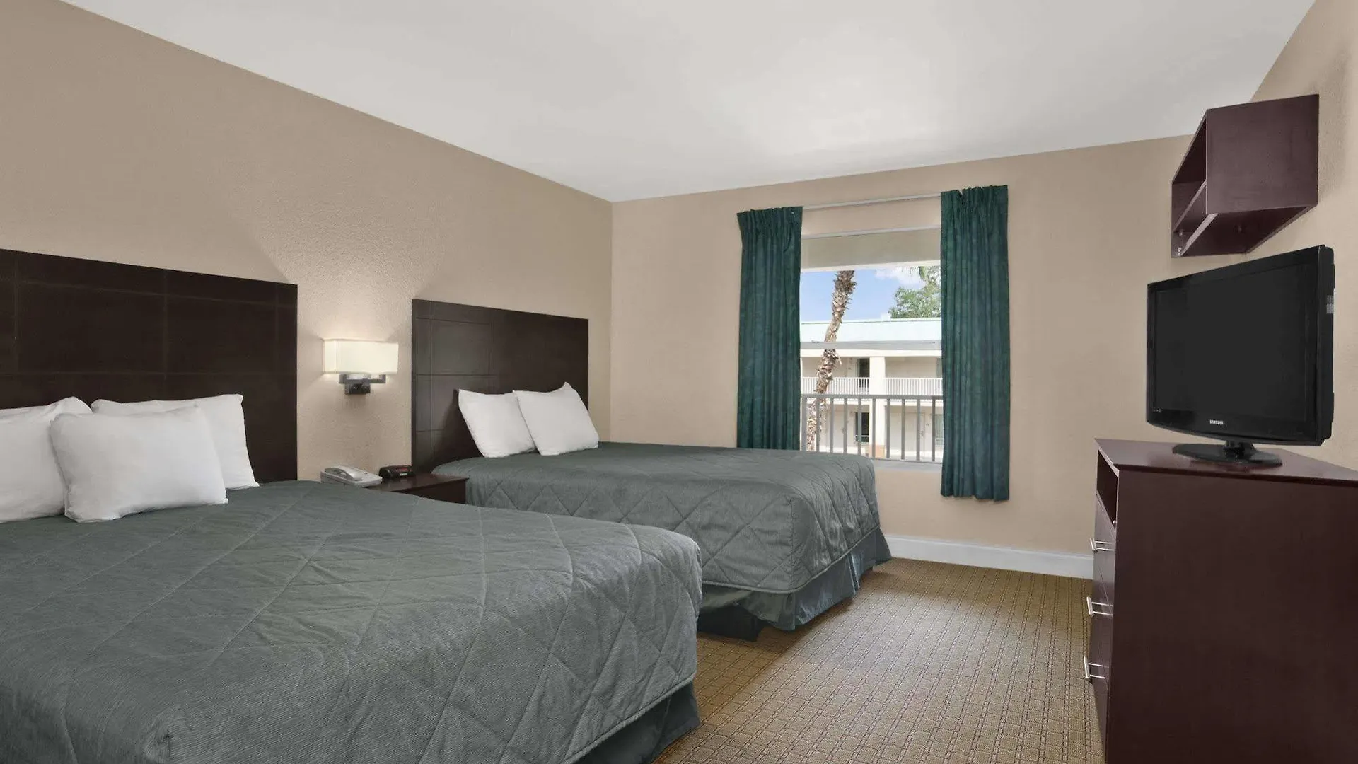 Ramada Limited And 2*