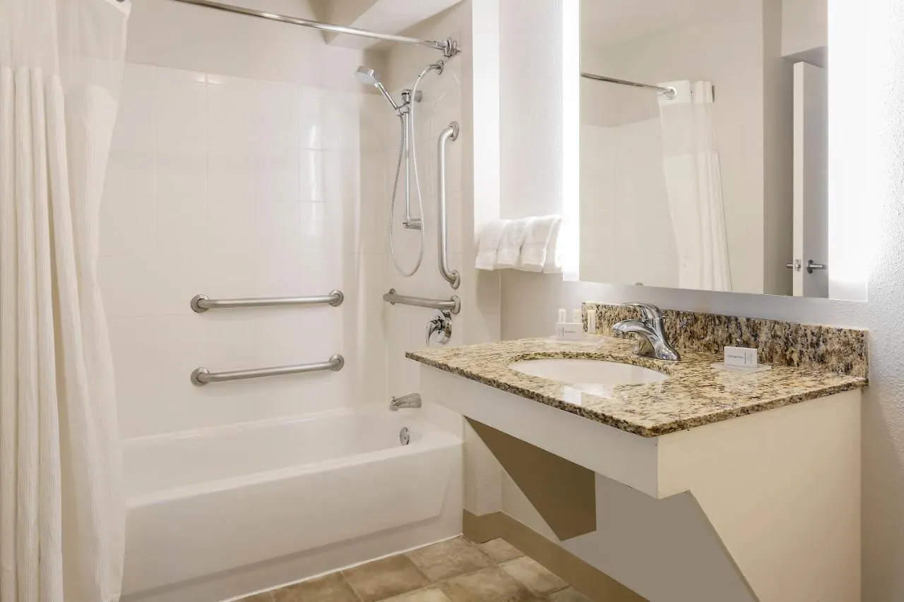St. Petersburg Hotell 3*
