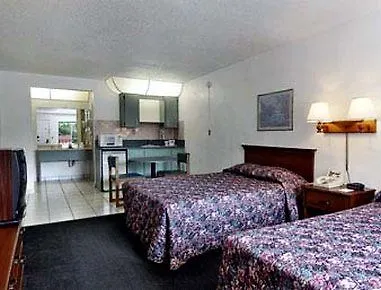 Hotel Days By Wyndham Clearwater/central 2*
