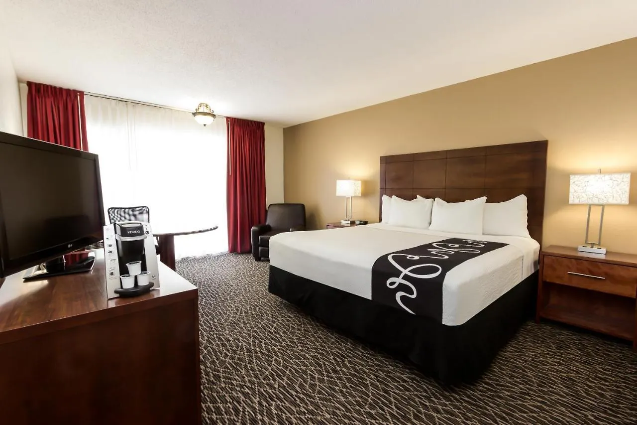 Hotel La Quinta By Wyndham 3*