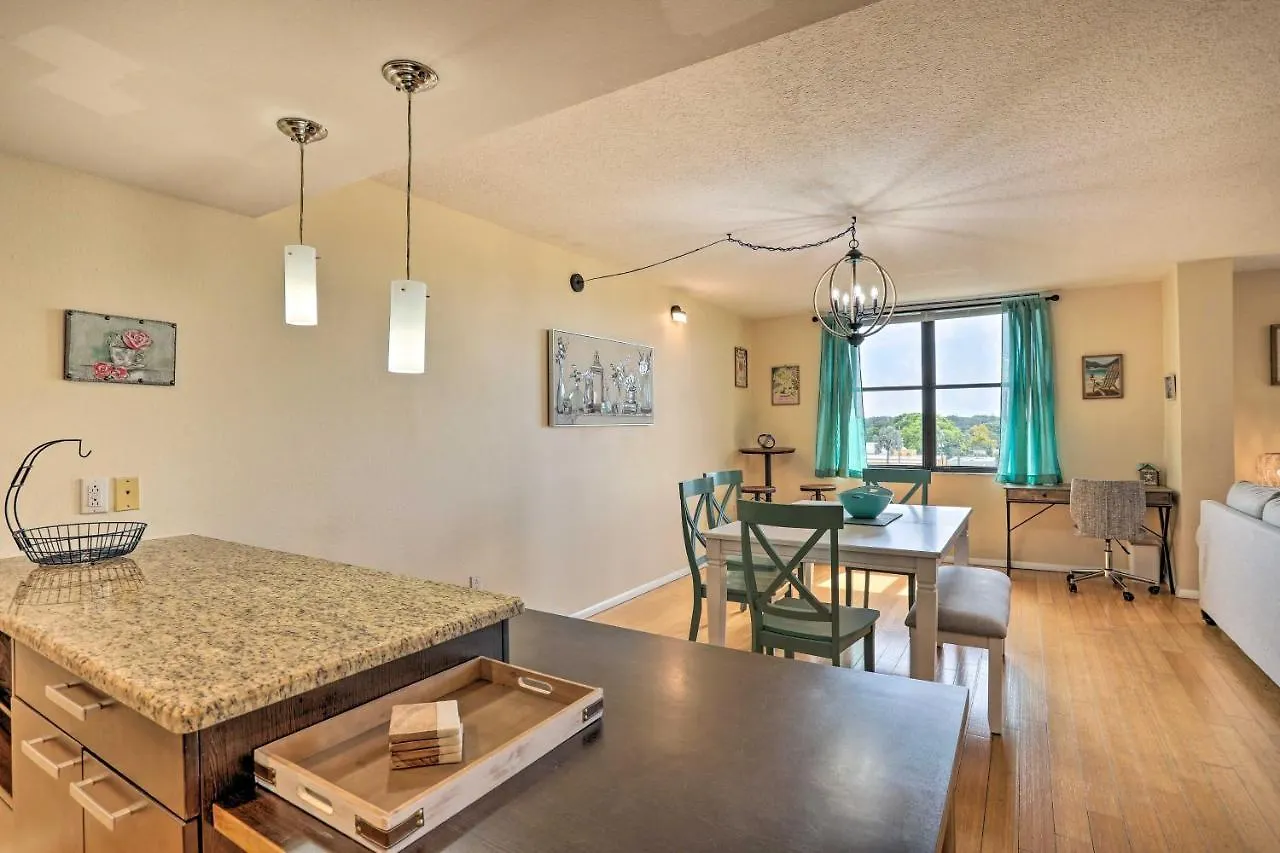 Convenient Less Than 4 Mi To Beach! * Clearwater