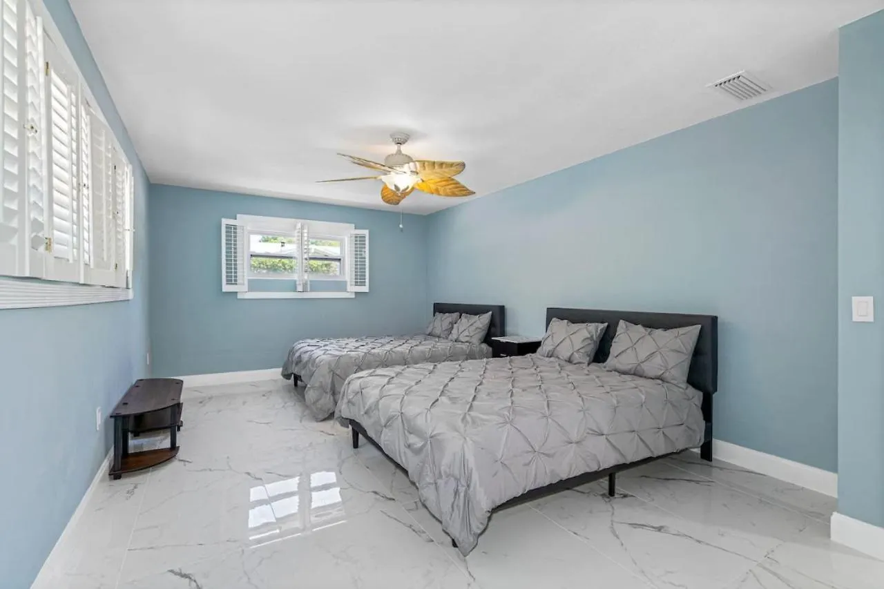 Escape To Pool Luxury W 4-bedroom 클리어워터