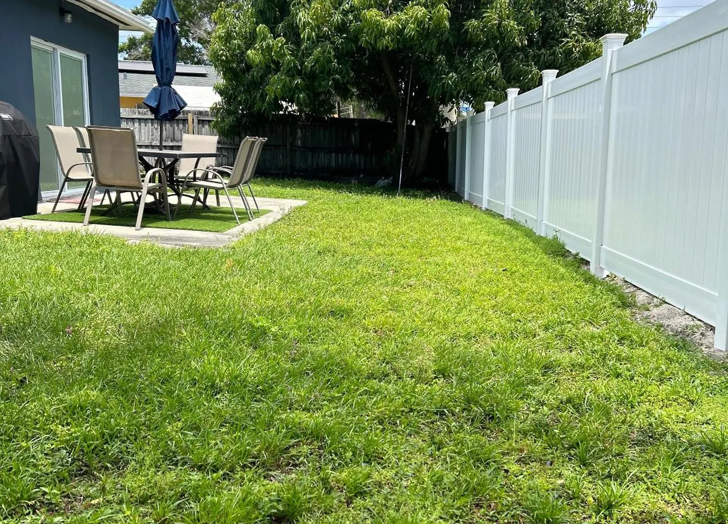 Cheerful 3 Bedroom Mins From Holiday home Clearwater