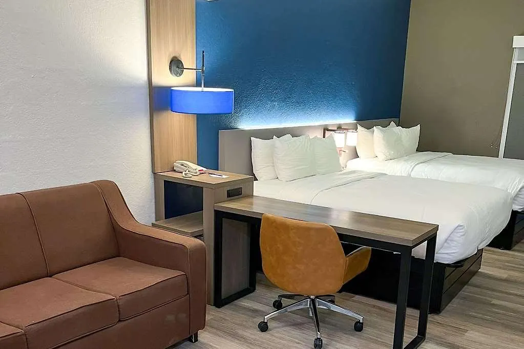 Отель Comfort - Dunedin 3*