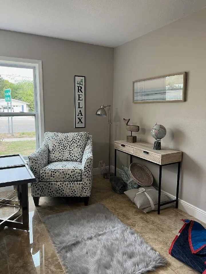 Holiday home Private Poolside 5br *
