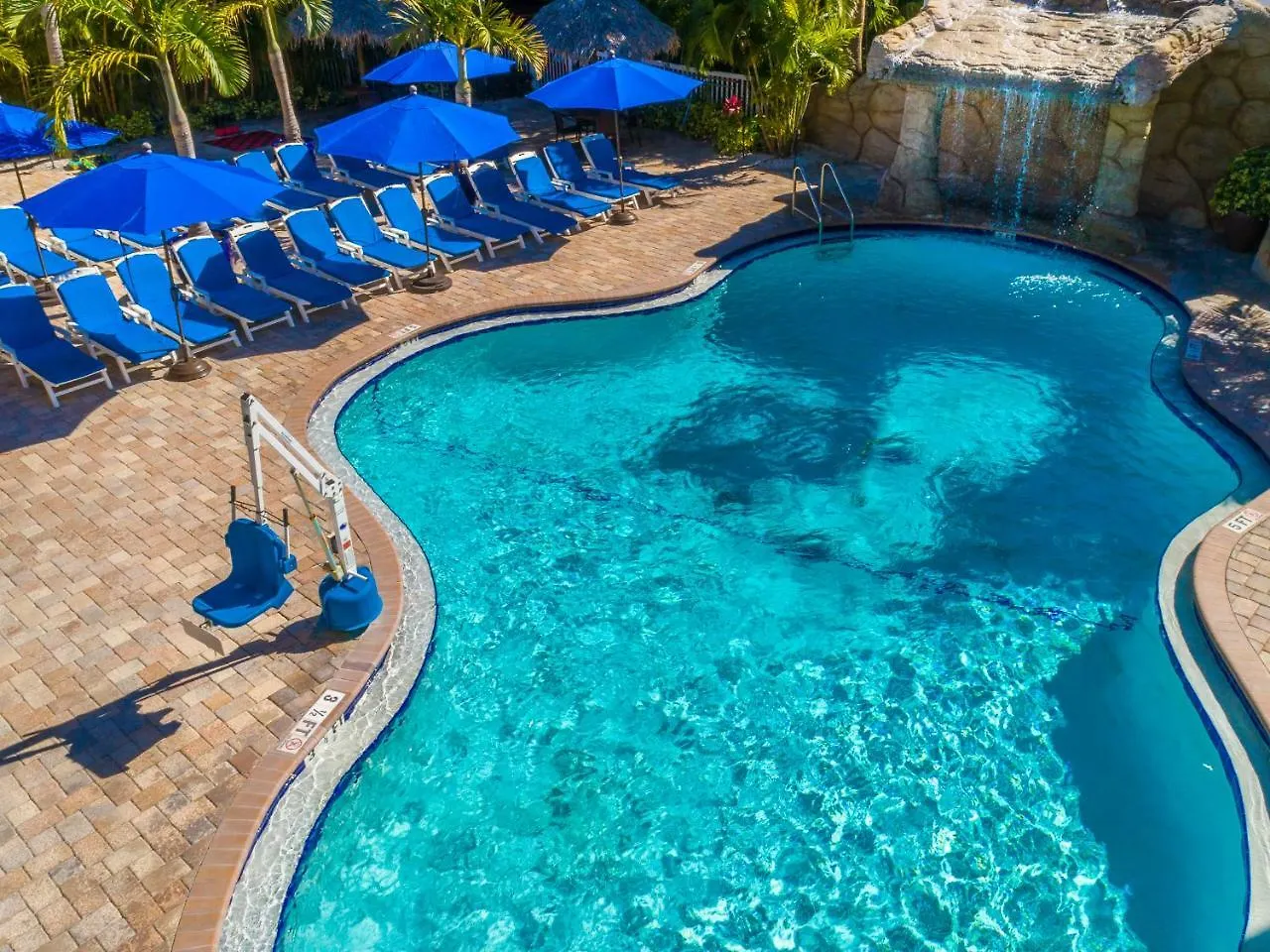 Coconut Cove 3*