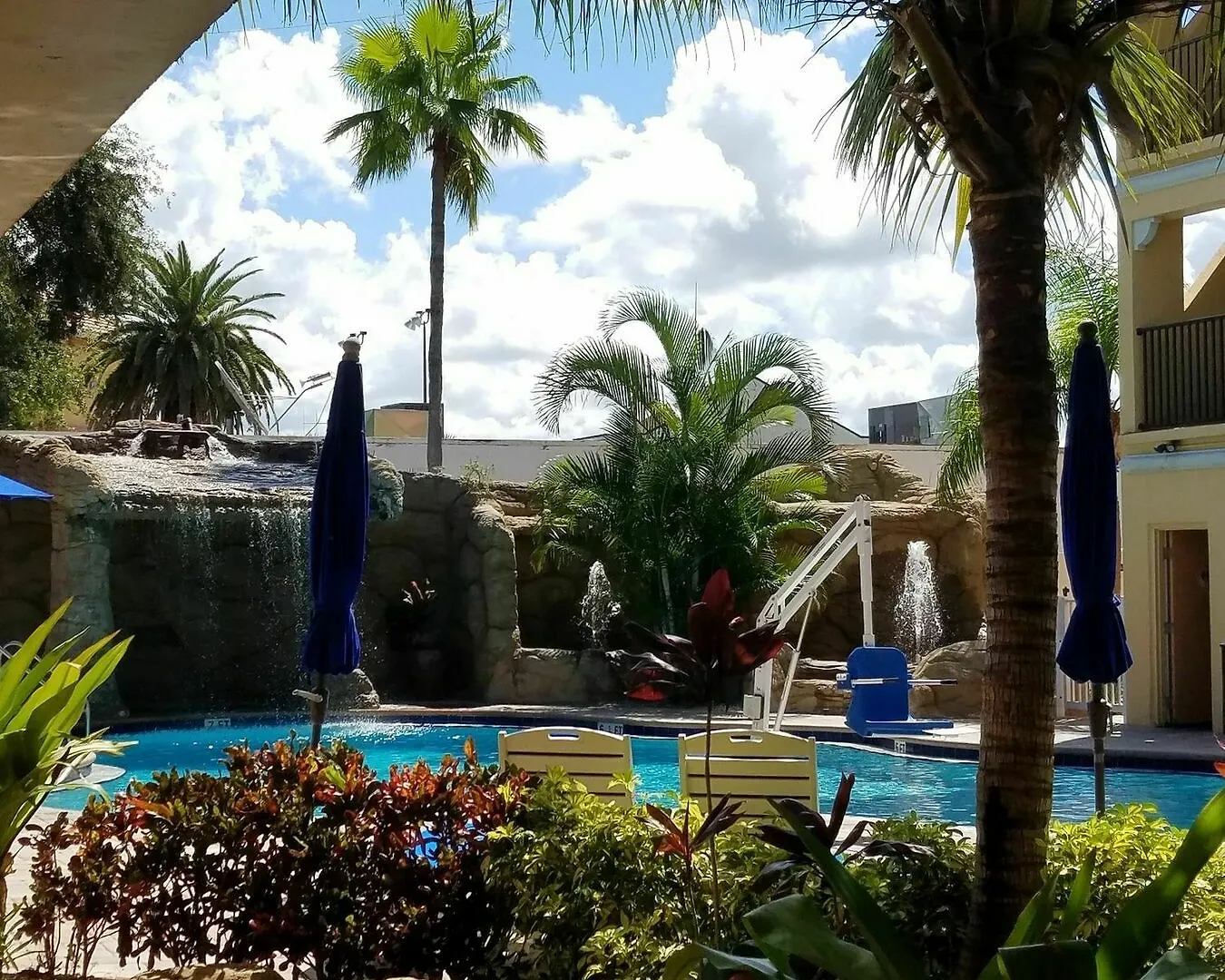 Coconut Cove 3*